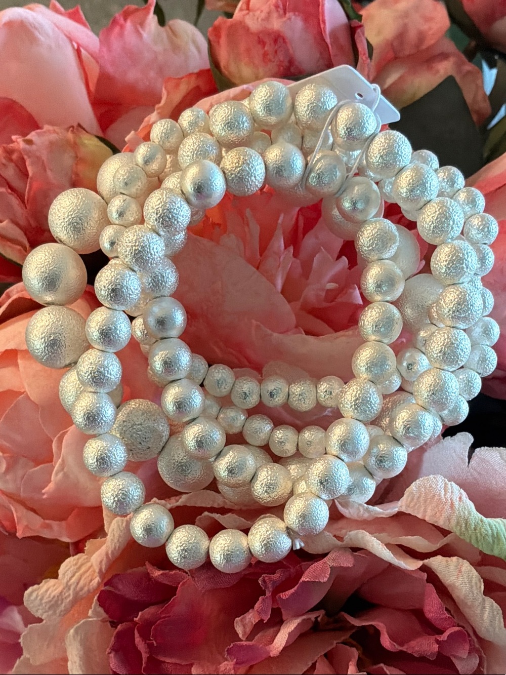 Shimmery Pearl-Textured Beaded Necklace Set